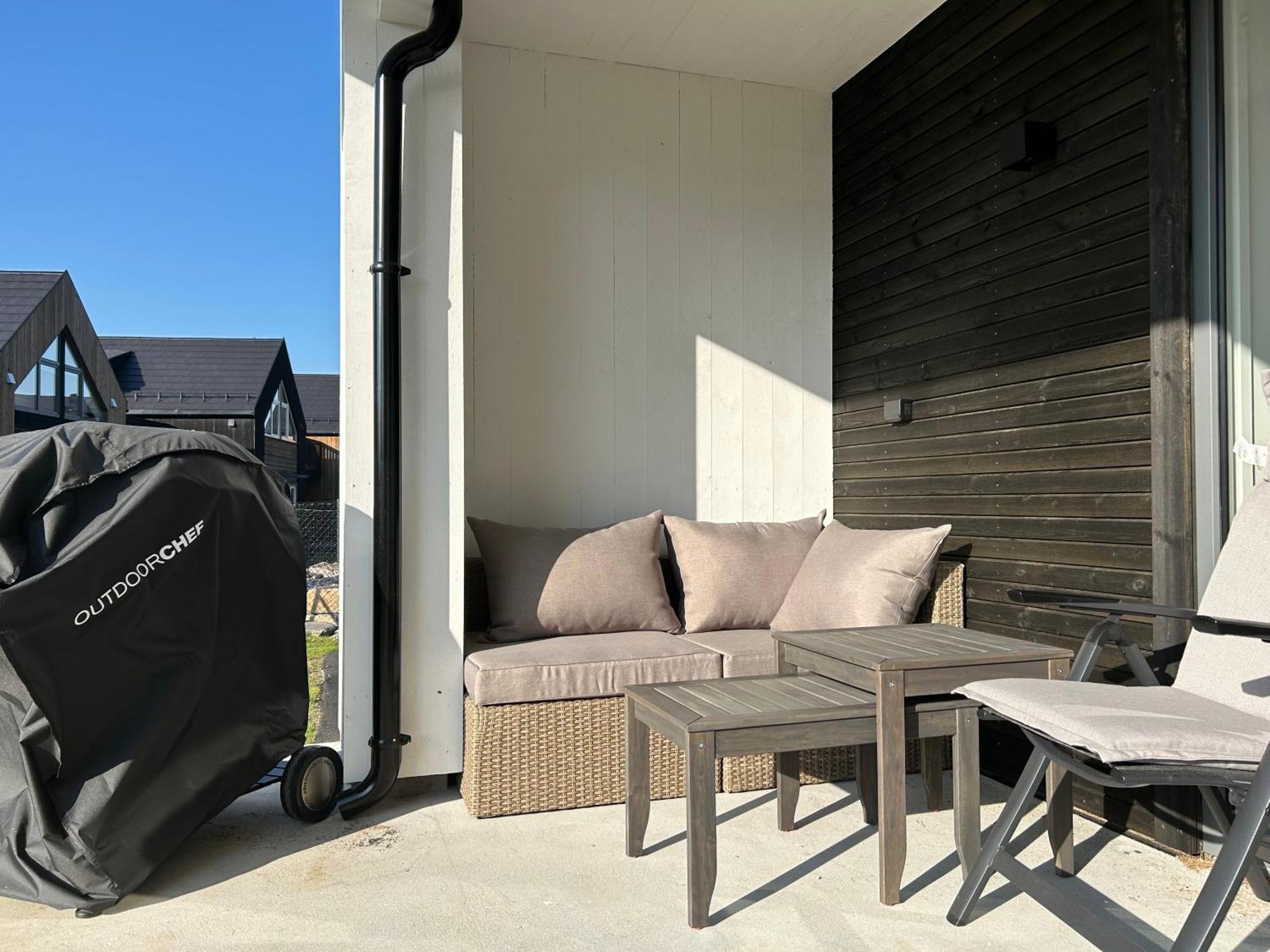 Appartement Sorlandsidyll Med Svommebasseng! *